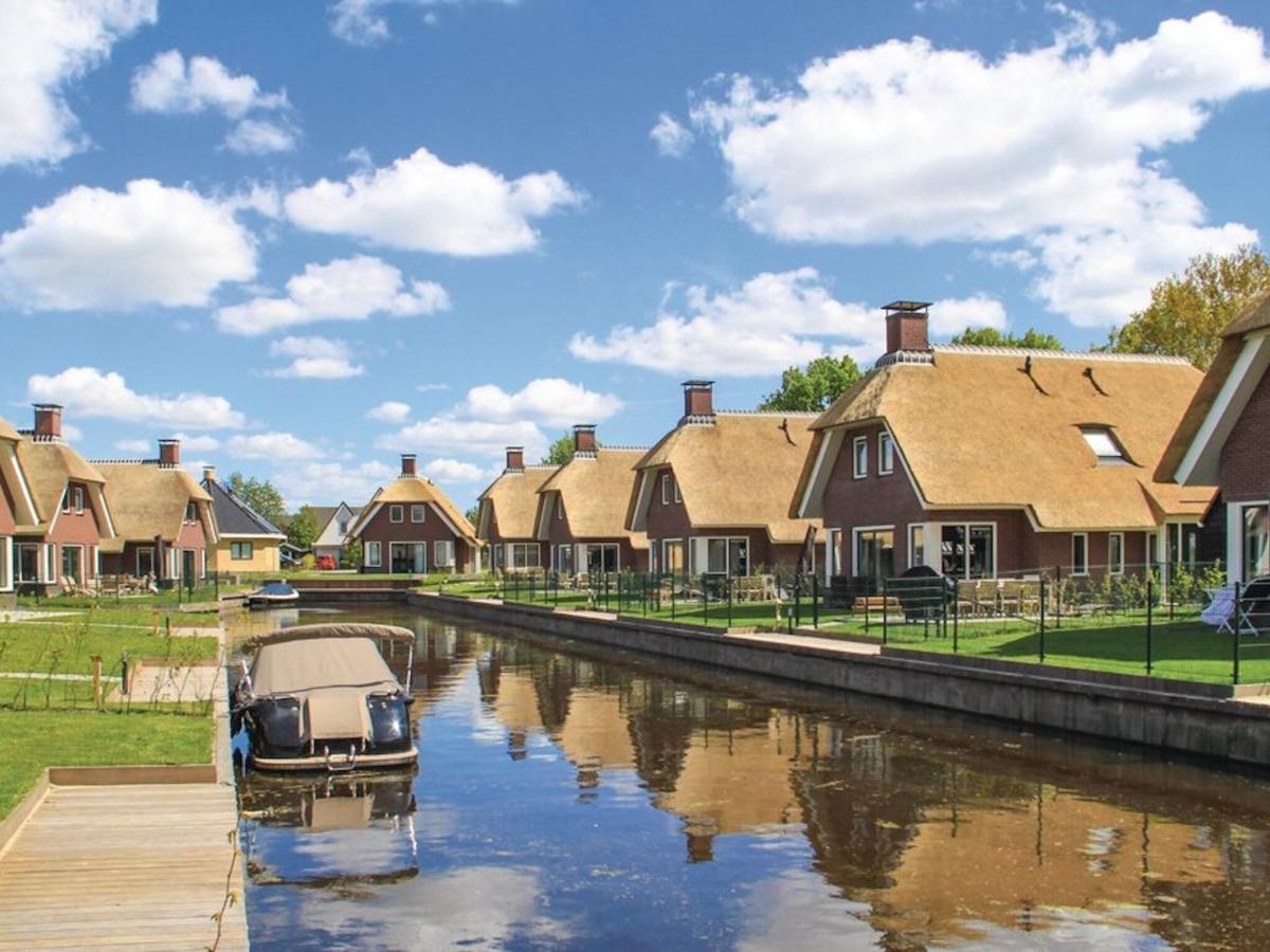 Villa With Sauna, On A Holiday Park On The Water Idskenhuizen Exterior photo